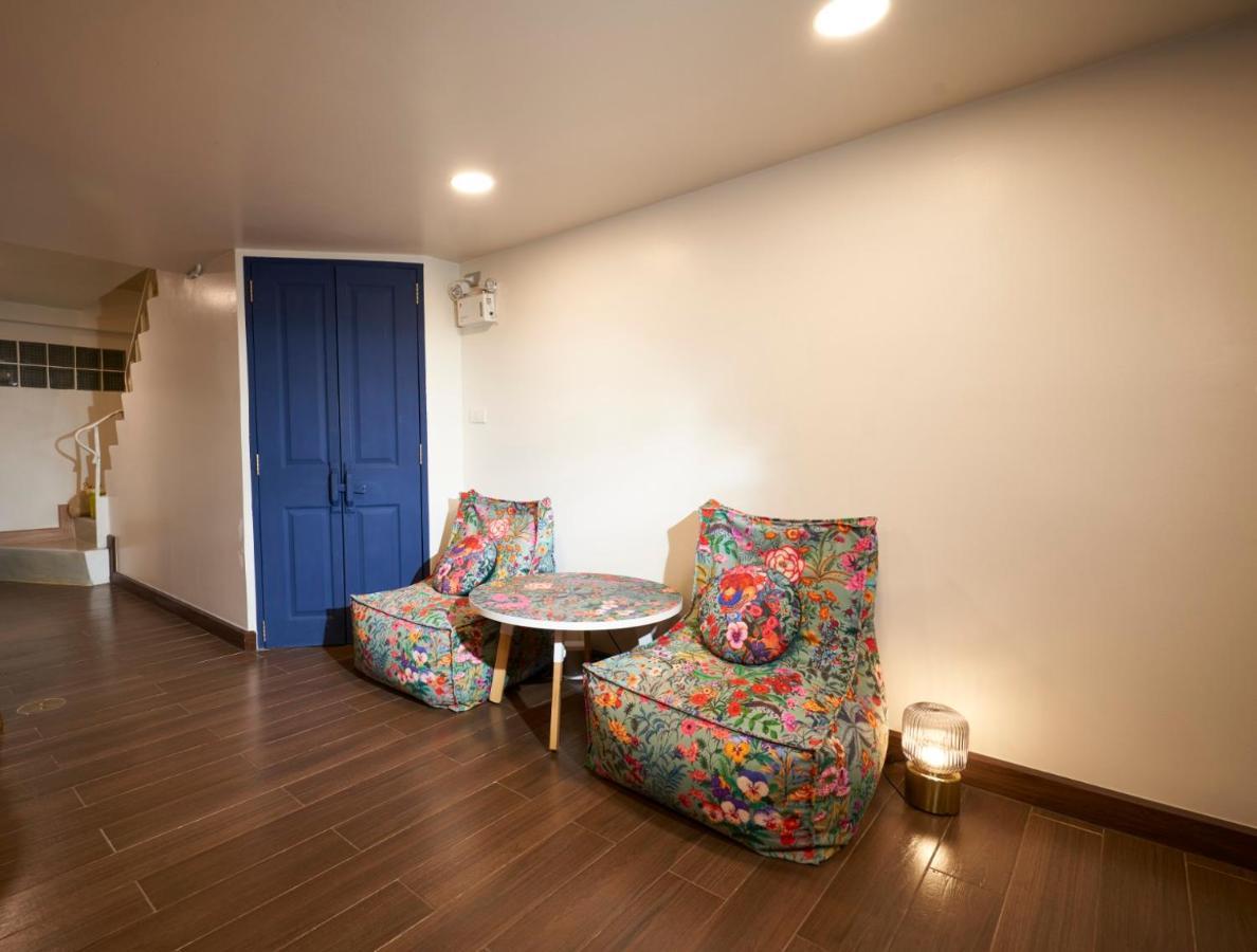 Sweet'S Escape Hotel Bangkok Bagian luar foto