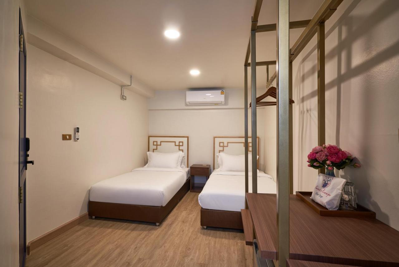 Sweet'S Escape Hotel Bangkok Bagian luar foto