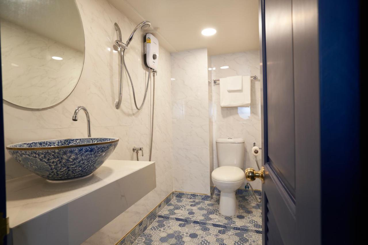 Sweet'S Escape Hotel Bangkok Bagian luar foto