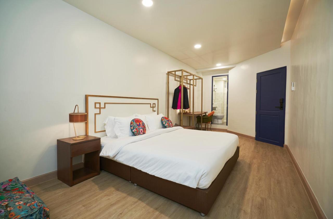 Sweet'S Escape Hotel Bangkok Bagian luar foto
