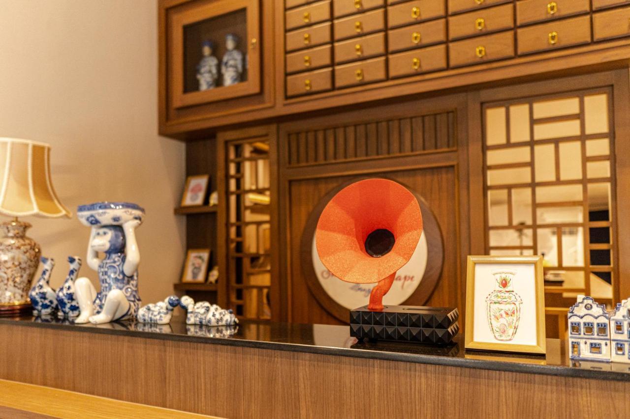 Sweet'S Escape Hotel Bangkok Bagian luar foto
