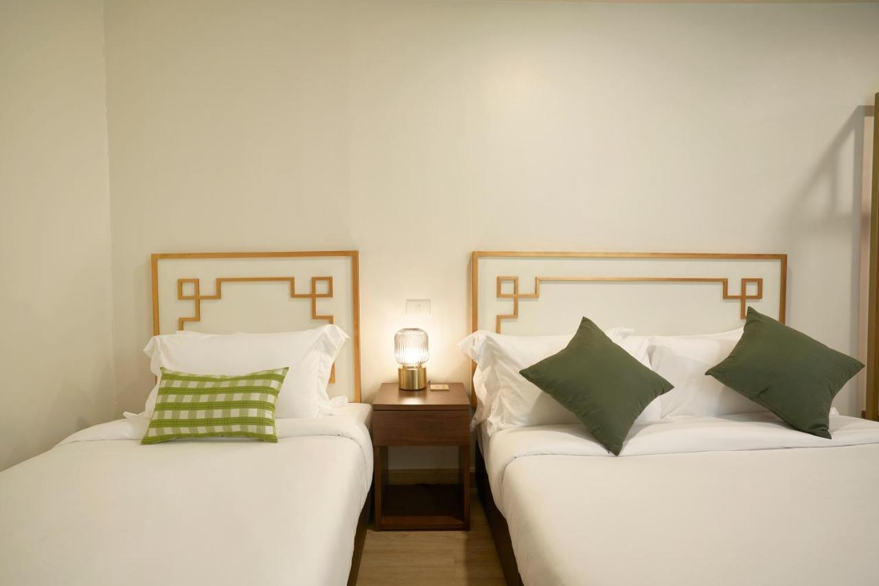 Sweet'S Escape Hotel Bangkok Bagian luar foto